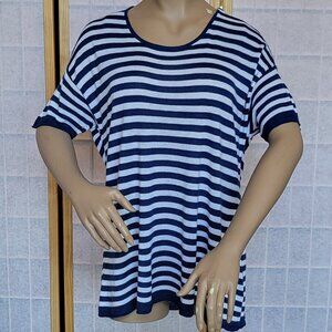 Torrid blue-and-white striped short-sleeve lightweight sweater size 1 like a 1X